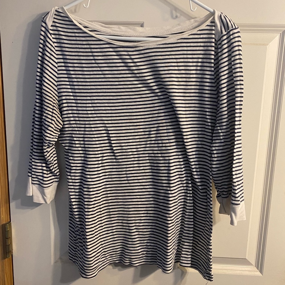 Old Navy black and white striped 3/4 sleeve shirt